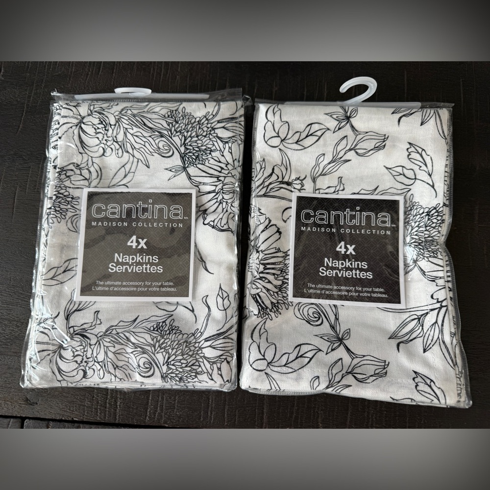 Madison Collection Black and White Napkins